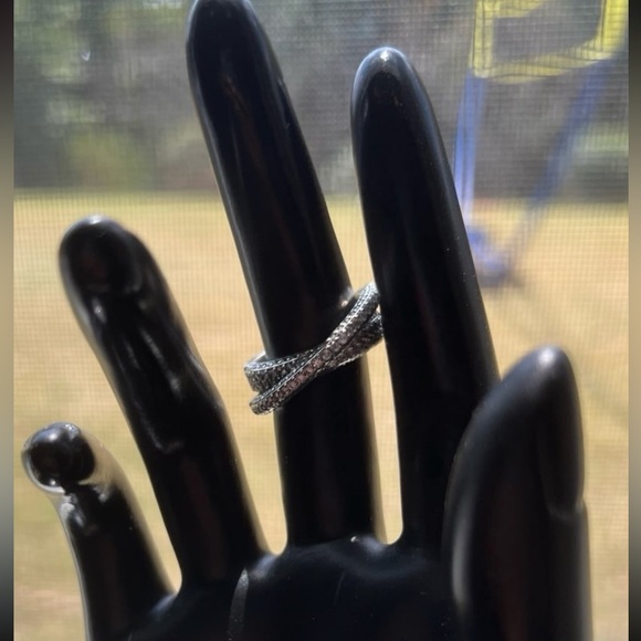 Pure silver 925 stamped size 7.5 dual band ring with swarovski elements - Picture 7 of 9